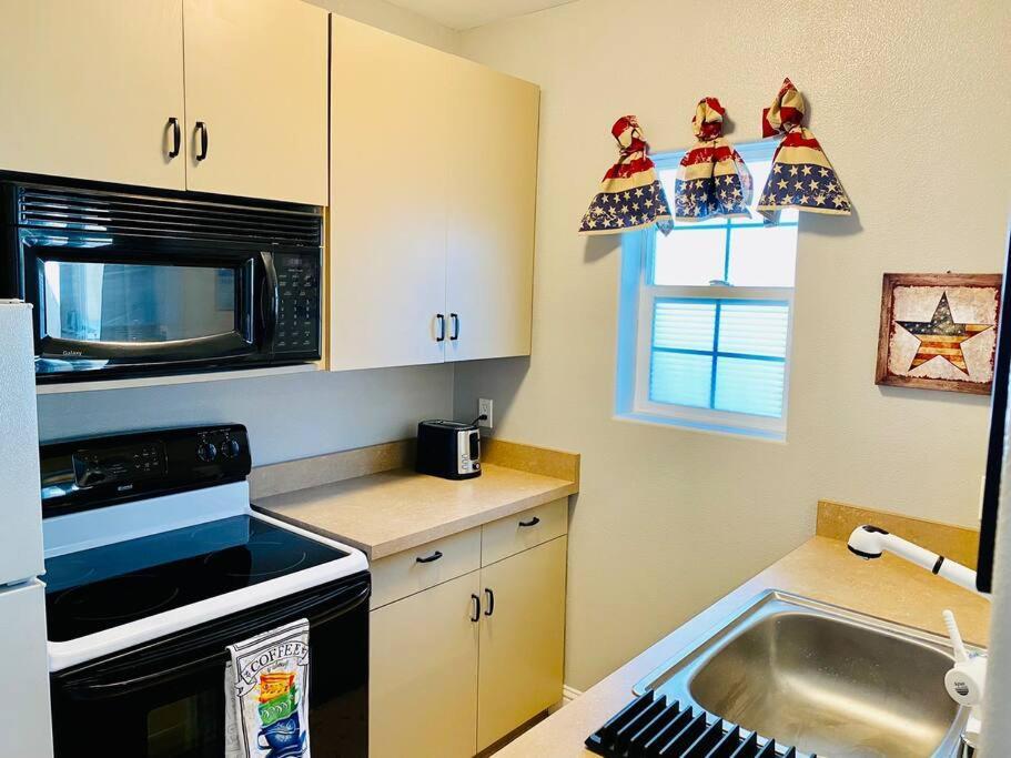 Eagle Nest River Views Hot Tub Games Sleeps 6 아와니 외부 사진