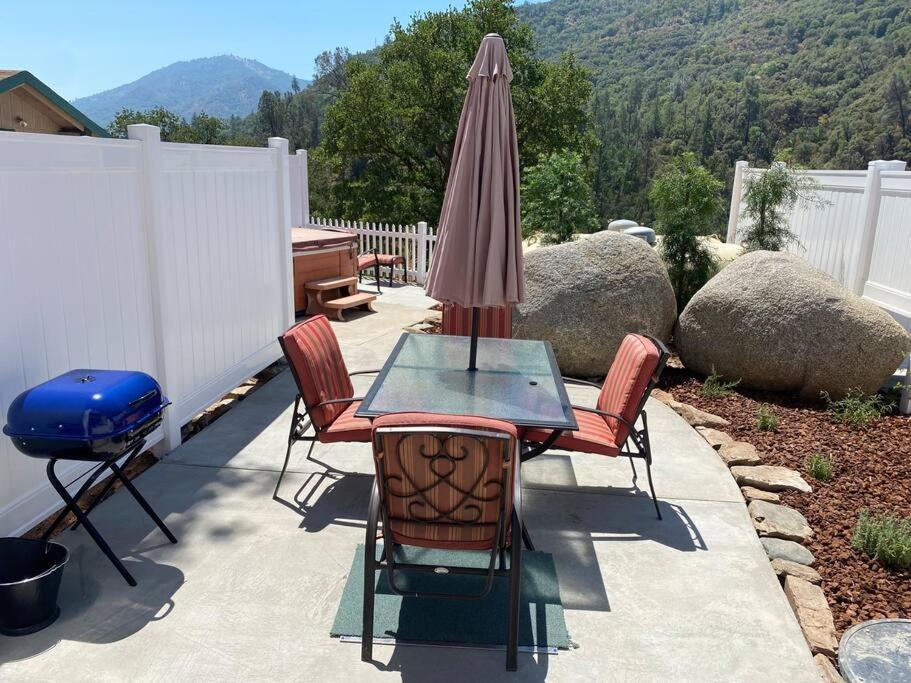 Eagle Nest River Views Hot Tub Games Sleeps 6 아와니 외부 사진
